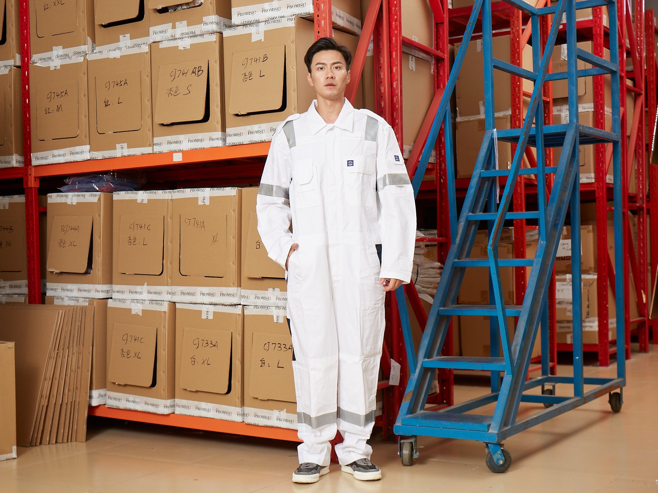 工装连体服
